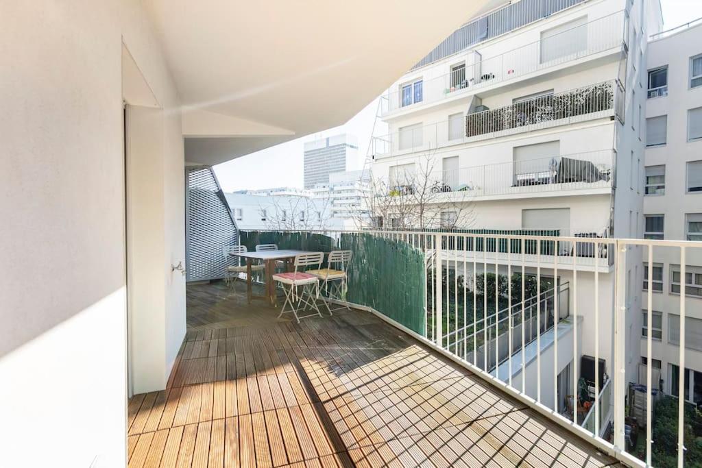 Grand Appartement , Paris La Defense Arena, 50 Metres De La Gare, 15 Min Champs Elysees 楠泰尔 外观 照片