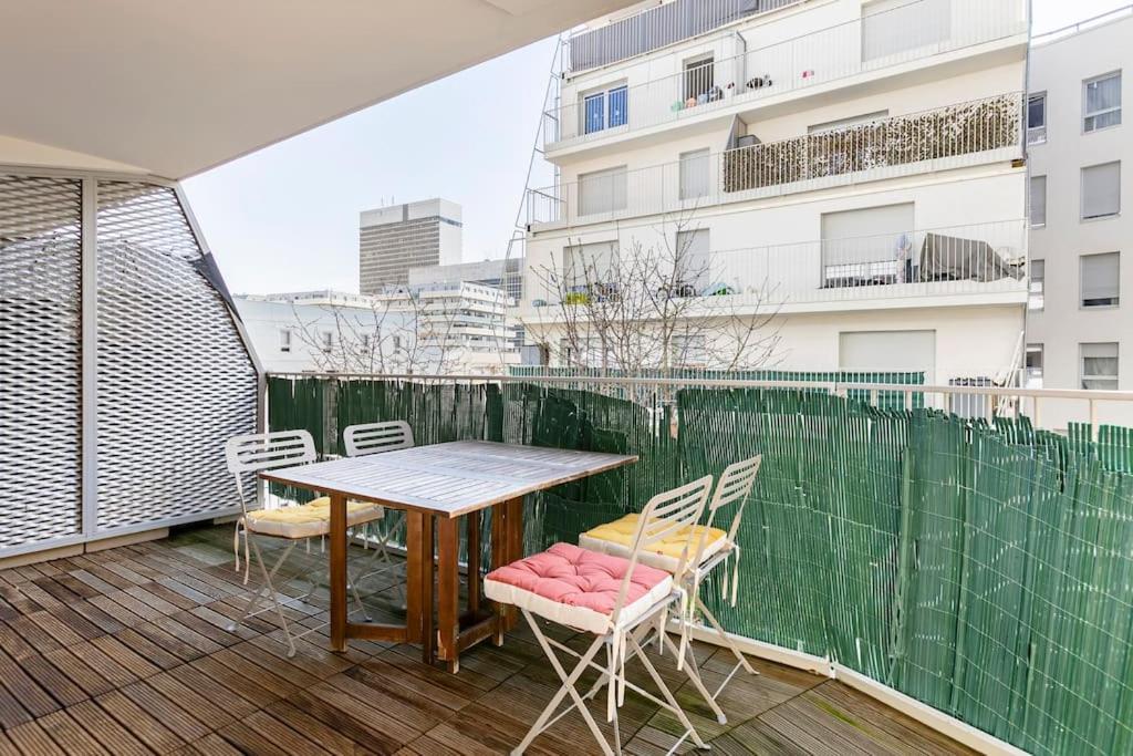 Grand Appartement , Paris La Defense Arena, 50 Metres De La Gare, 15 Min Champs Elysees 楠泰尔 外观 照片